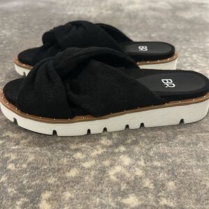BP Terry cloth sandals in black size 7 1/2 new without tags